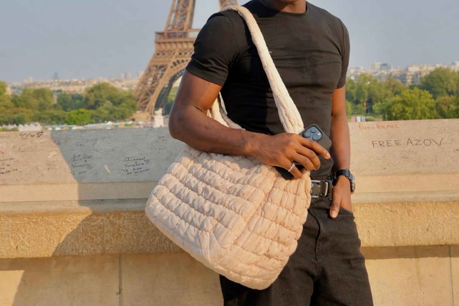 Paris: Private Photoshoot at Secret Spots and Hidden Gems