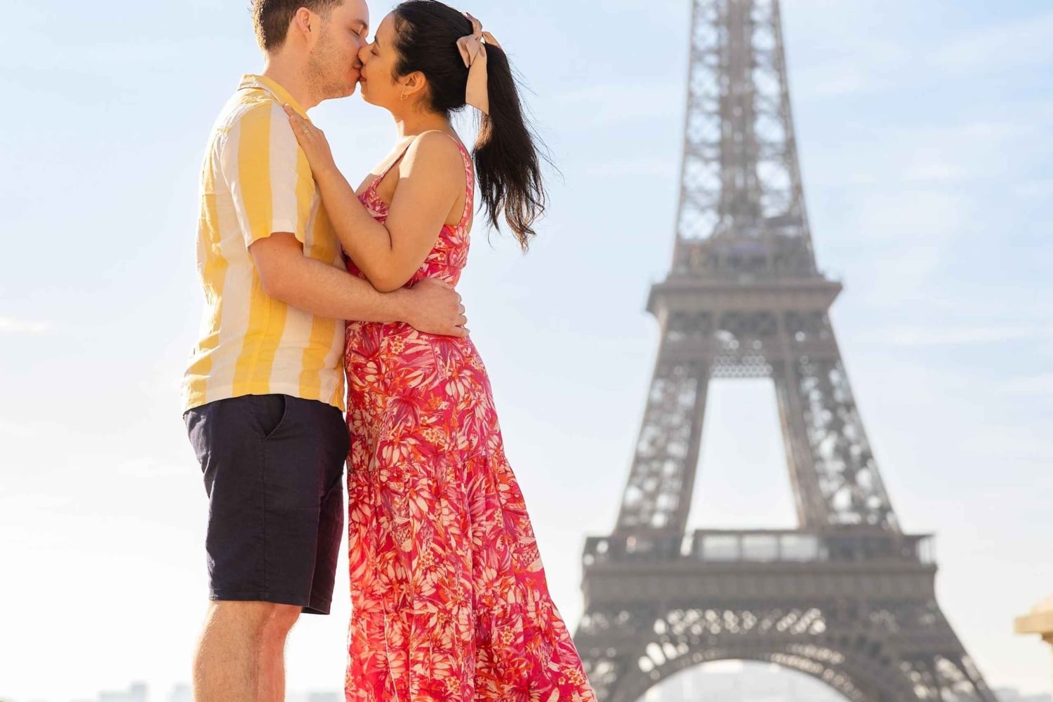 Paris : séance photo privée à la Tour Eiffel