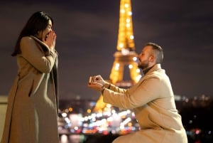 Paris: Private Photoshoot at the Eiffel Tower