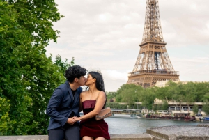 Paris : séance photo privée à la Tour Eiffel