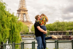 Paris : séance photo privée à la Tour Eiffel