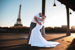 Pariisi: Yksityinen valokuvaussessio Eiffel-tornin lähellä, 55 kuvaa