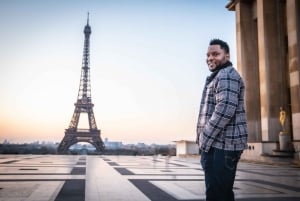 Paris: Private Photoshoot Near the Eiffel Tower