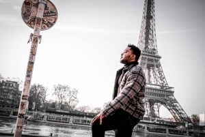 Paris: Private Photoshoot Near the Eiffel Tower