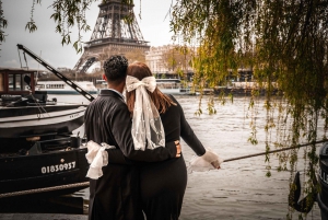 Paris: Private Photoshoot Near the Eiffel Tower