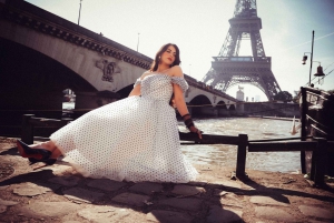 Paris: Private Photoshoot Near the Eiffel Tower