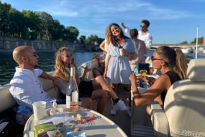 Paris: Privat cruise på Seinen i en pontongbåt