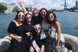Paris: Privat cruise på Seinen i en pontongbåt