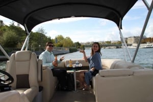 Paris: Seine River Private Guided Pontoon Boat Cruise