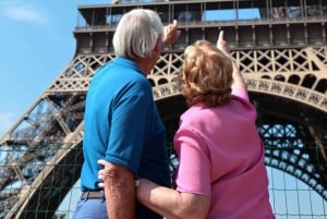 Paris : Private Professional Photoshoot at the Eiffel Tower