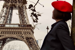 Paris : Private Professional Photoshoot at the Eiffel Tower