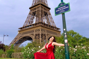 Paris : Private Professional Photoshoot at the Eiffel Tower