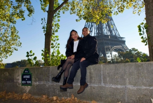 Paris : Private Professional Photoshoot at the Eiffel Tower