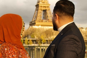 Paris : Private Professional Photoshoot at the Eiffel Tower