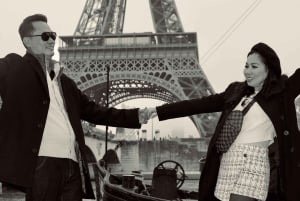 Paris : séance photo professionnelle privée à la tour Eiffel