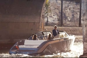 Paris: Cruzeiro privado no rio Sena com Paris Seine