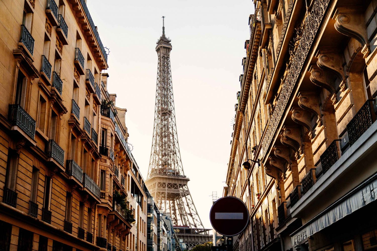 Paris: Privat tur med lokale - højdepunkter og skjulte perler