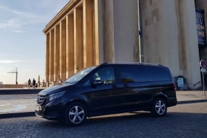 Paris: Private Transfer from CDG Airport to Paris