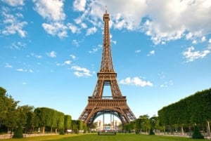 Paris: Private Transfer from CDG Airport to Paris