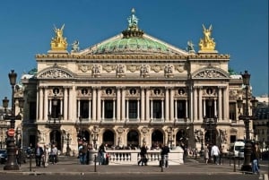 Paris: Private Transfer from CDG Airport to Paris