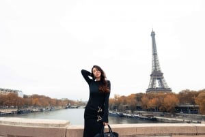 Paris : Professional Photoshoot at Eiffel Tower