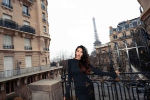 Paris : Professional Photoshoot at Eiffel Tower