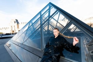 Paris : Professional Photoshoot at Eiffel Tower