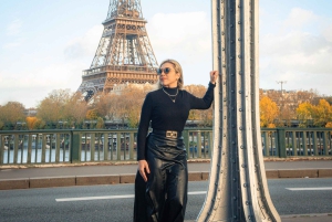 Paris: Professional Photoshoot with the Eiffel Tower