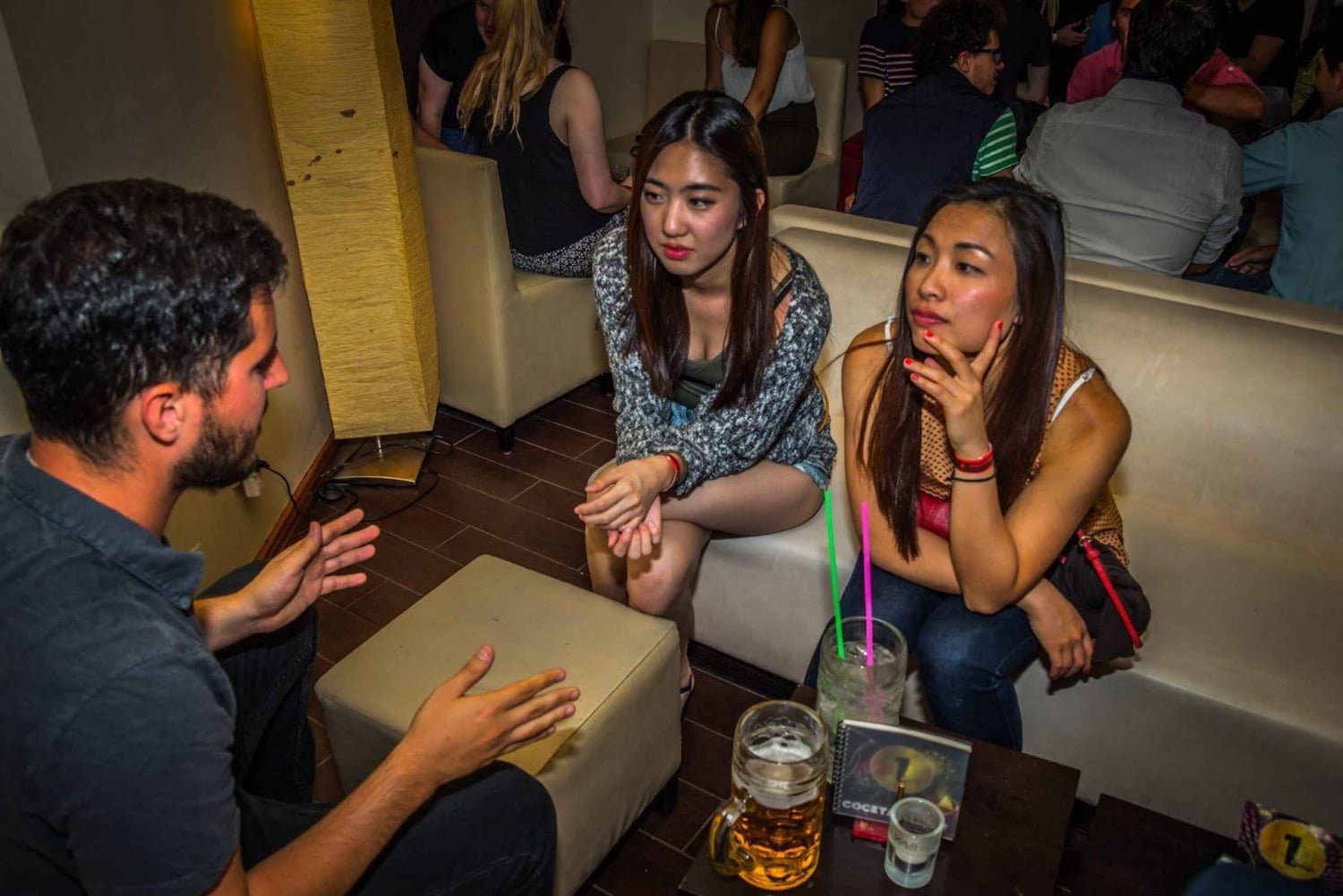 Париж: Поход по пабам с шотами и входом в ночные клубы