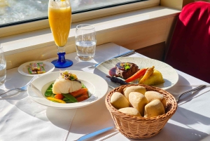 Paris : Croisière sur la Seine avec déjeuner à 3 plats