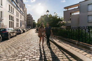 Romantic Montmartre Exploration Game