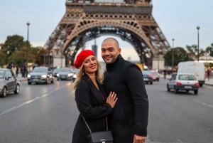 Paris: Romantic Photoshoot for Couples