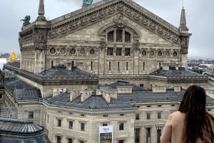 Paris: Rooftop Tour with Welcome Drink and Sparkling Toast