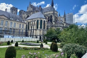 Paris: Passeio de Mercedes por Ruinart e Veuve Clicquot Champagne