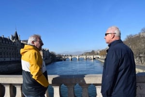 Paris: Sainte-Chapelle, Conciergerie, Notre Dame Guided Tour