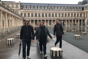 Paris : Scandals Guided Walking Tour