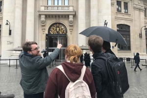 Paris : Scandals Guided Walking Tour