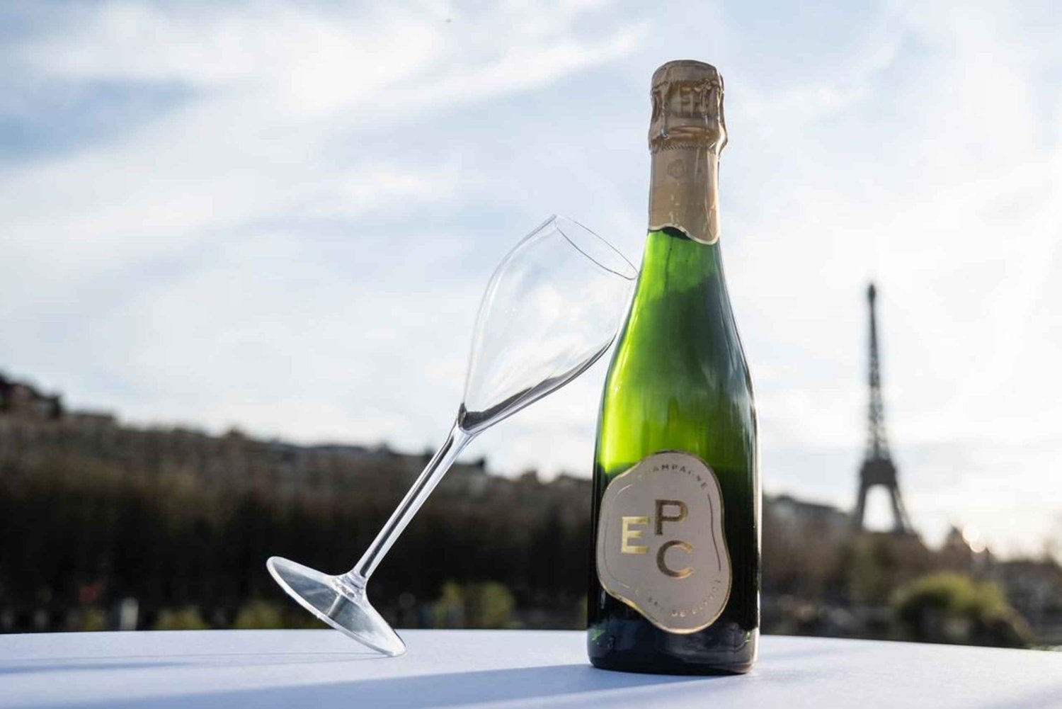 Paris: Naturskønt krydstogt på Seinen med champagne