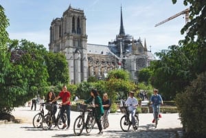 Paris: Scenic E-bike tour with optional Seine Cruise