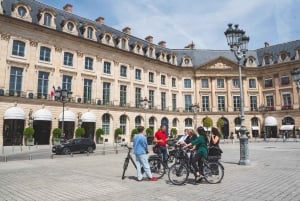 Paris: Scenic E-bike tour with optional Seine Cruise