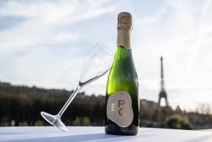 Paris : Scenic Cruise on the Seine River with Champagne