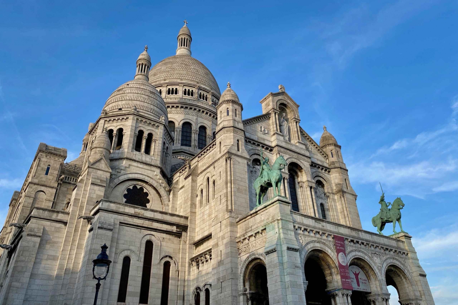Paris: Secret Montmartre Smartphone Audio Walking Tour