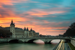 Paris: Seine Cruise and Eiffel Tower Carousel Tickets