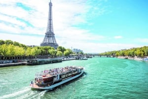 Paris: Seine Cruise and Eiffel Tower District Walking Tour