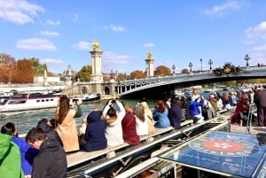 Parijs: Seine-rondvaart en Frans ontbijt bij de Eiffeltoren