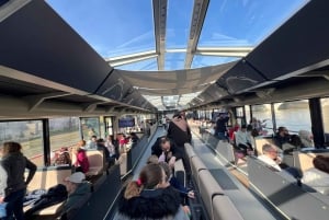 Paris: Seine Cruise with French Music Playlist & Postcard