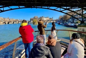 Paris: Seine Cruise with French Music Playlist & Postcard