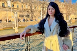 Paris: Seine Cruise with French Music Playlist & Postcard