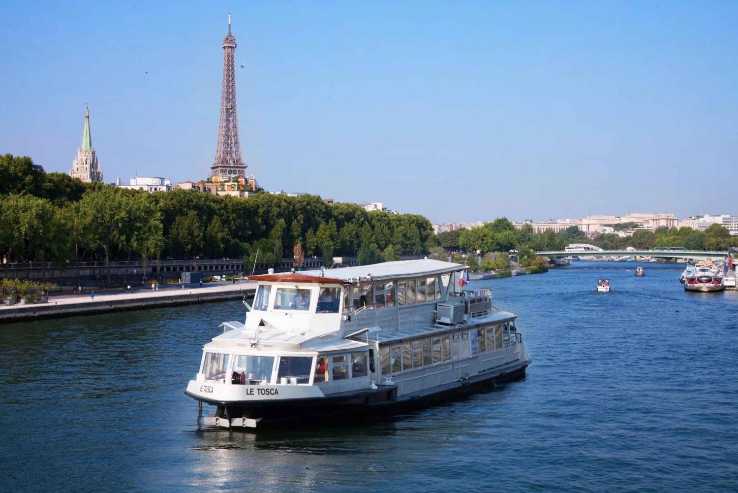 Paris : Dîner-croisière sur la Seine depuis la Tour Eiffel/Station de la Liberté
