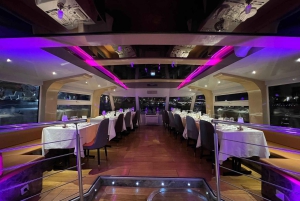 Paris : Dîner-croisière sur la Seine depuis la Tour Eiffel/Station de la Liberté